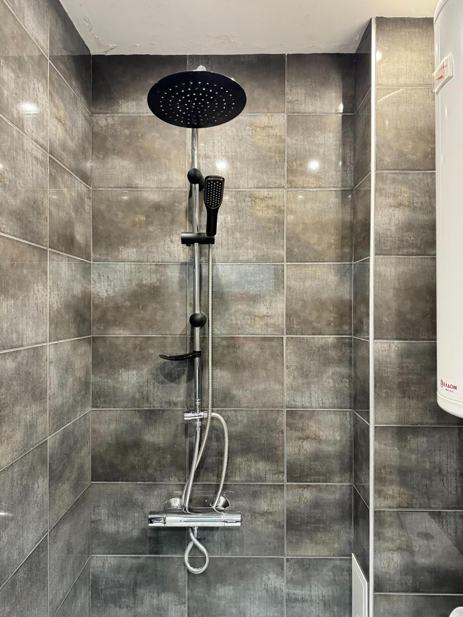 Central Studio Apartment - Varna City エクステリア 写真