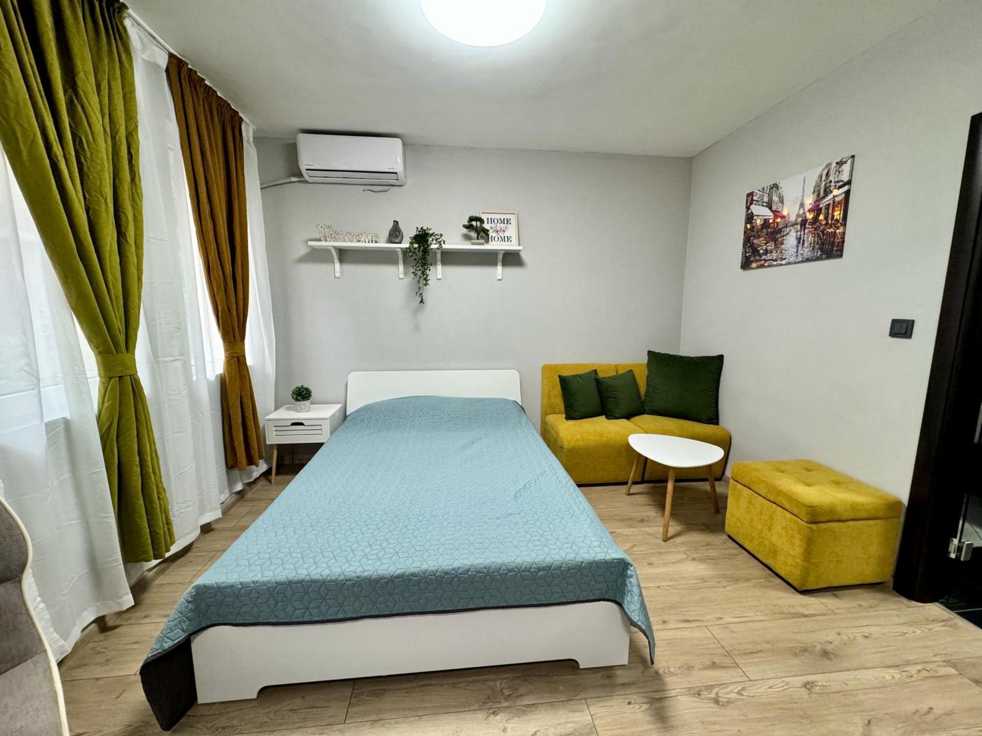 Central Studio Apartment - Varna City エクステリア 写真