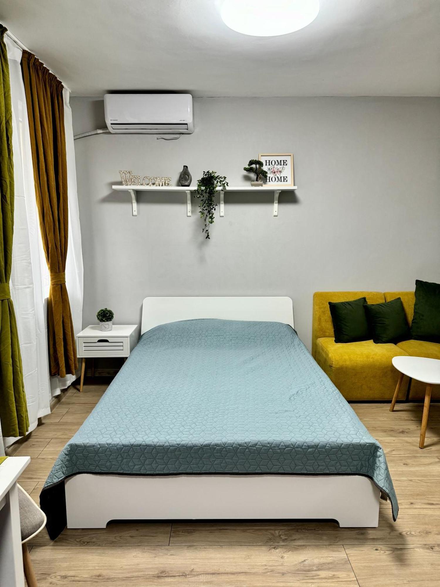 Central Studio Apartment - Varna City エクステリア 写真