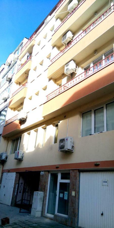 Central Studio Apartment - Varna City エクステリア 写真